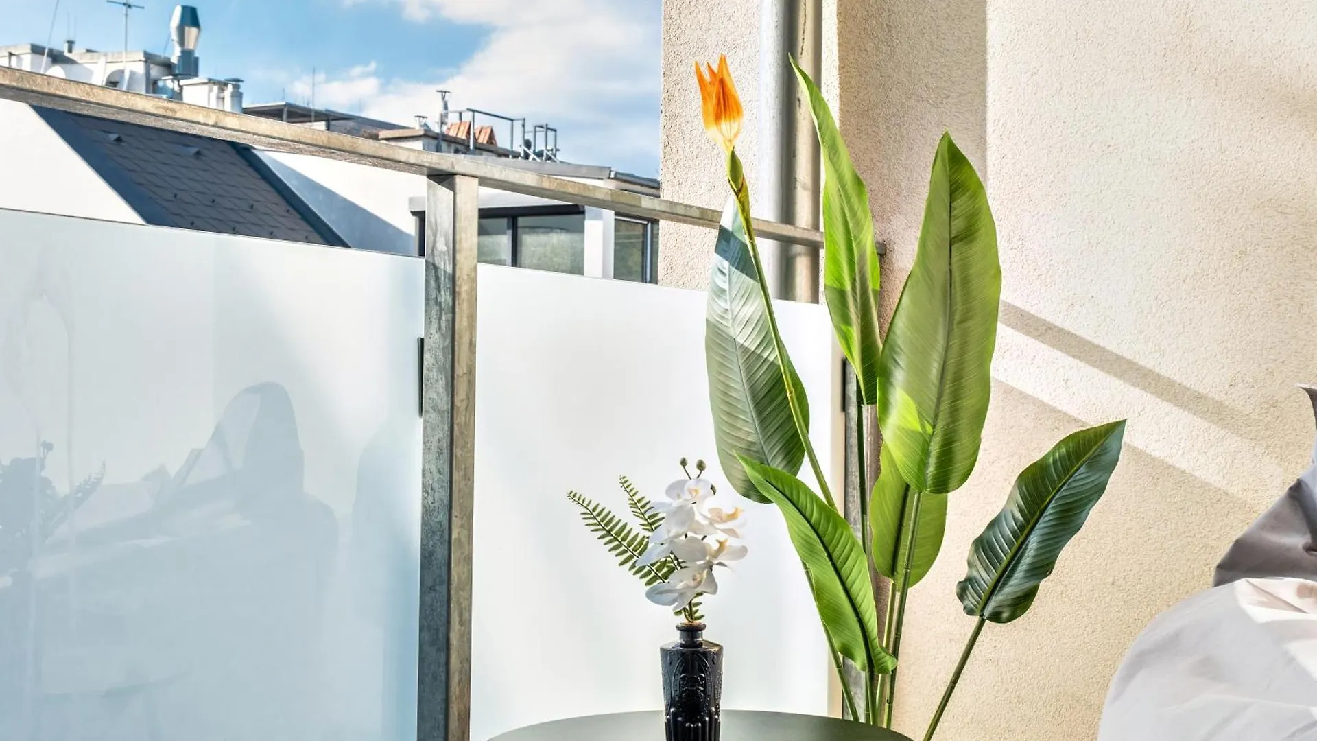 Apartment Long Term Stay I 7 Minutes To Inner City I At Metro Vienna Austria